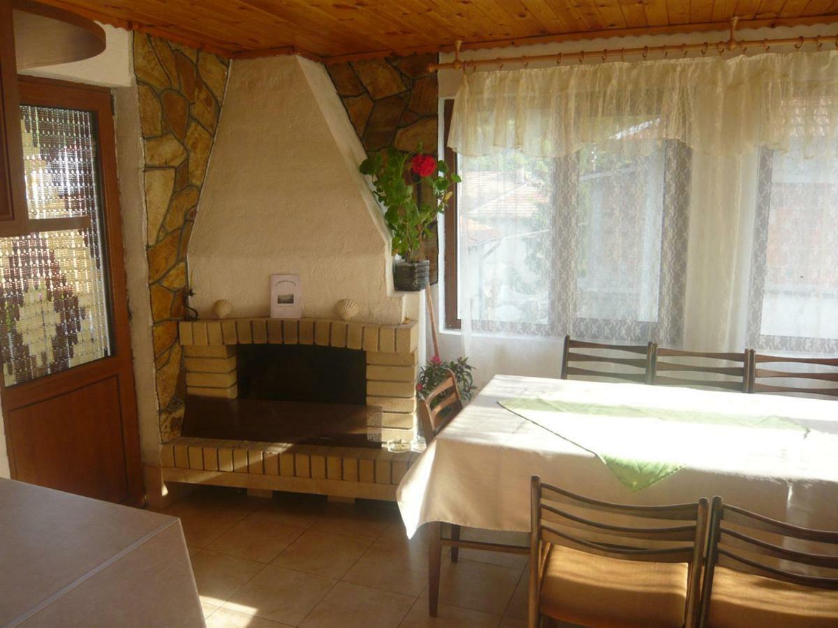 Guest House Denitsa Trigrad Ngoại thất bức ảnh